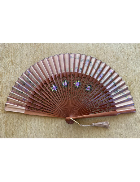 Abanico flores calado