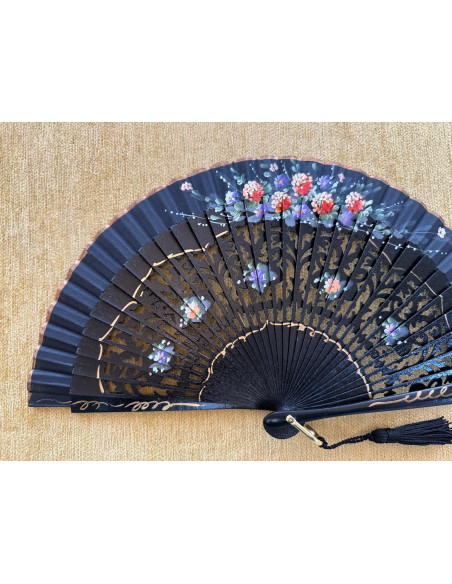 Abanico bolso flores calado