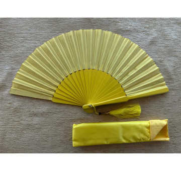 Abanico seda liso con funda 2