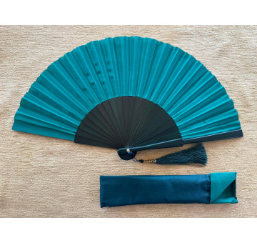 Abanico seda liso con funda 2