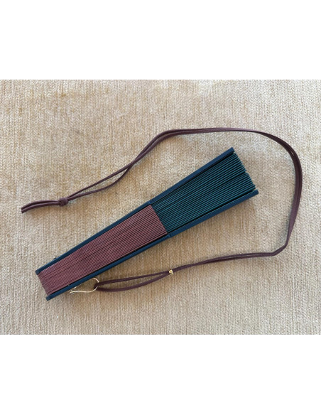 Abanico bolso liso con colgador