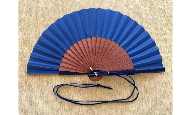 Abanico bolso liso con colgador