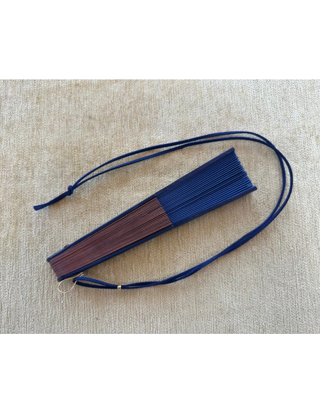 Abanico bolso liso con colgador