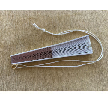 Abanico liso con colgador 2