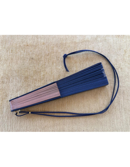 Abanico liso con colgador