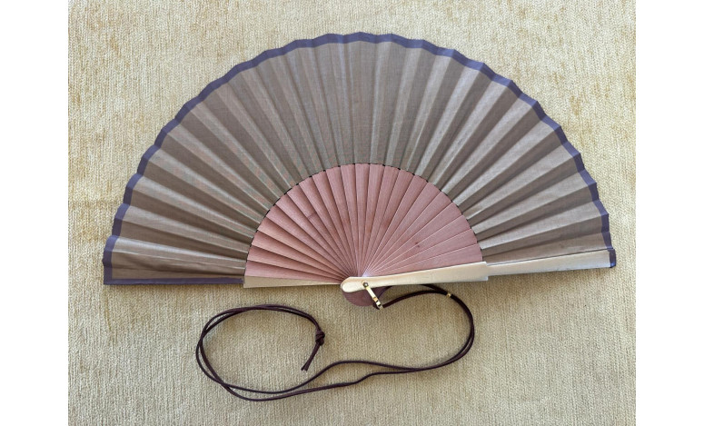 Abanico liso con colgador