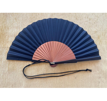 Abanico liso con colgador