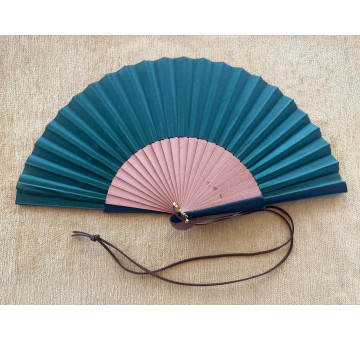 Abanico liso con colgador 2