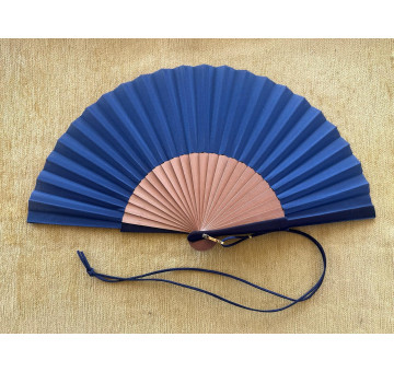 Abanico liso con colgador 2