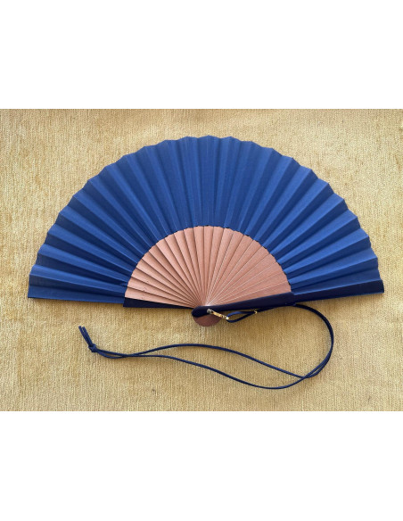 Abanico liso con colgador
