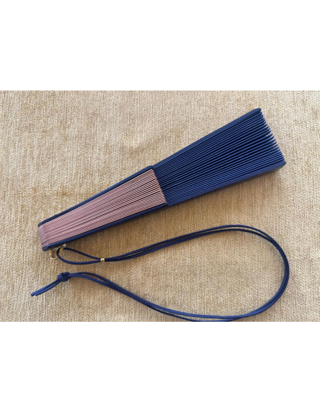 Abanico liso con colgador