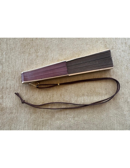 Abanico liso con colgador