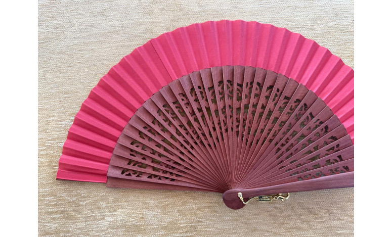 Abanico liso tela roja