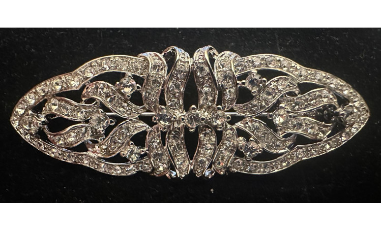 Broche mantilla plata