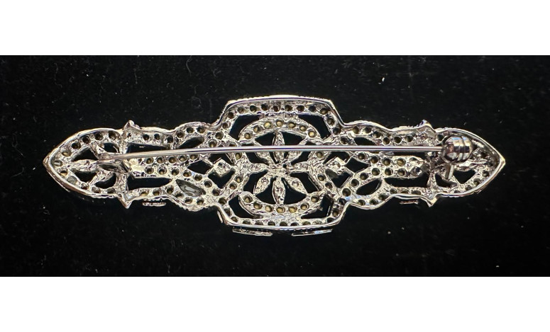 Broche mantilla plata