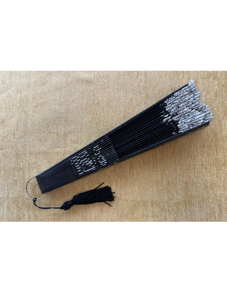 Abanico madera con encaje