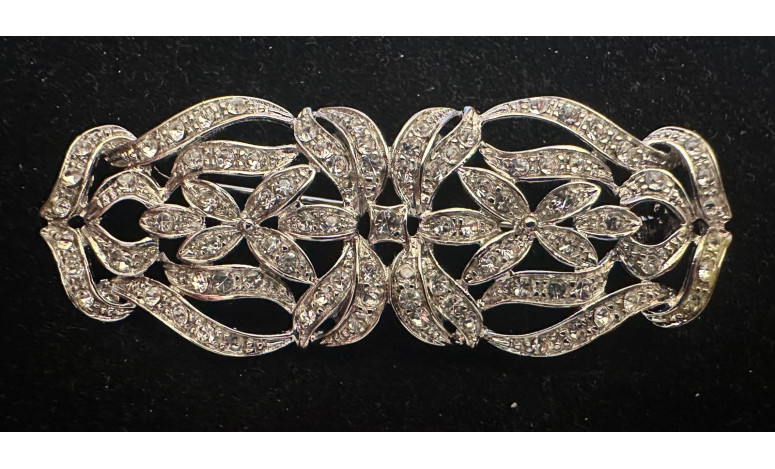 Broche mantilla plata