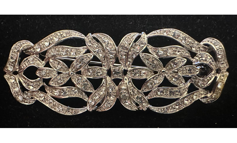 Broche mantilla plata