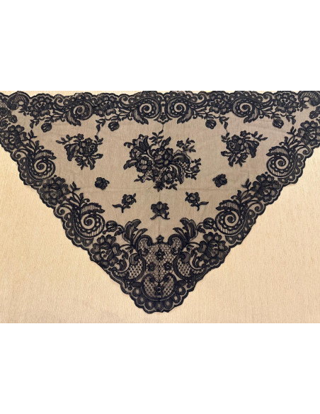 Mantilla triangular 60*120