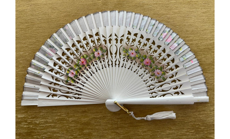 Abanico bolso calado flores