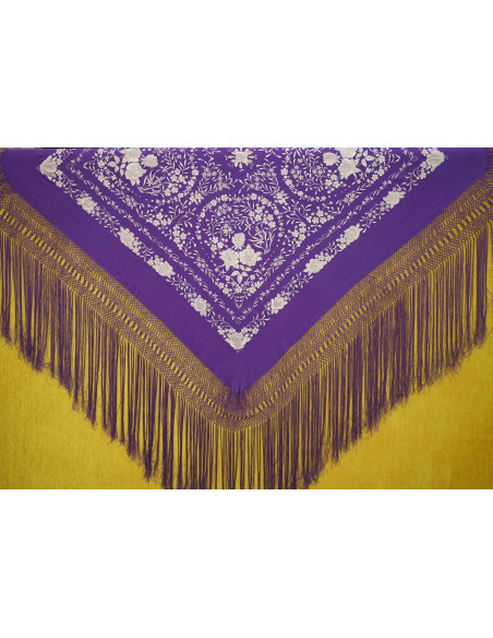 Mantón bordado a mano en seda 140cm