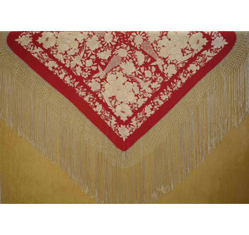Mantón bordado a mano en seda 140cm