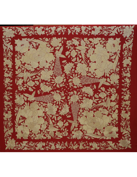 Mantón bordado a mano en seda 140cm