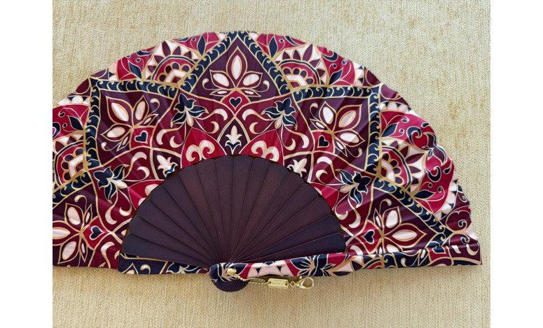 Abanico batik arabesco