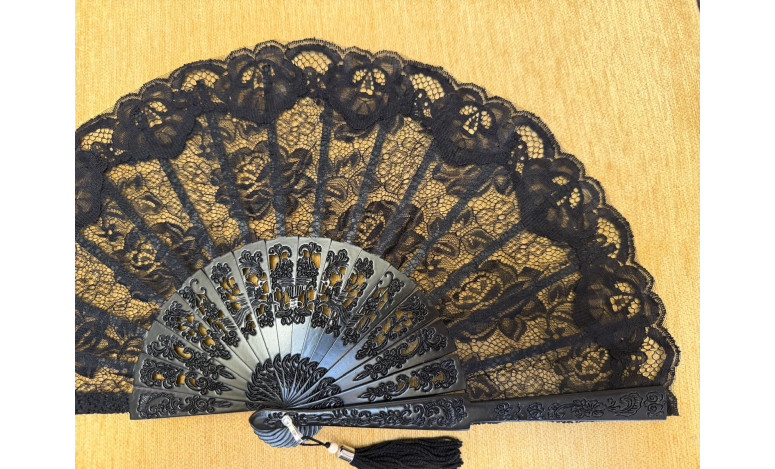 Abanico encaje negro
