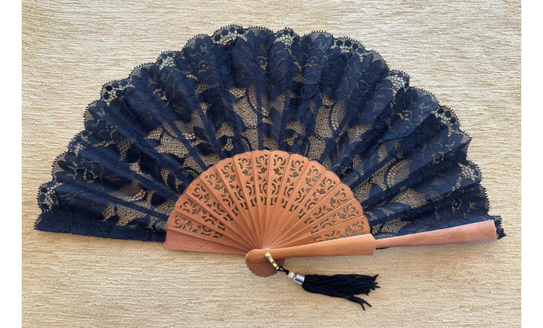 Abanico encaje negro