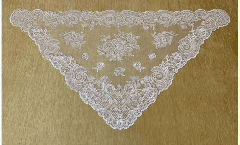 Mantilla triangular 60*120
