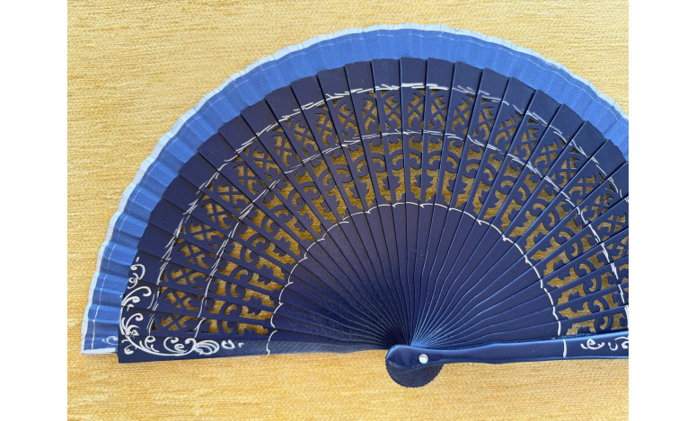 Abanico bolso calado