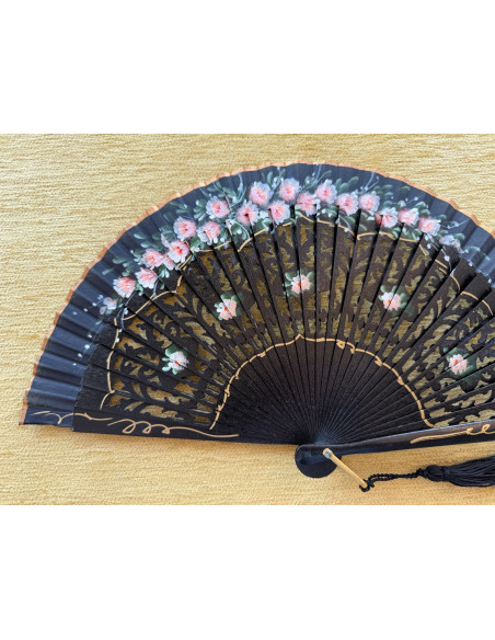 Abanico bolso flores calado