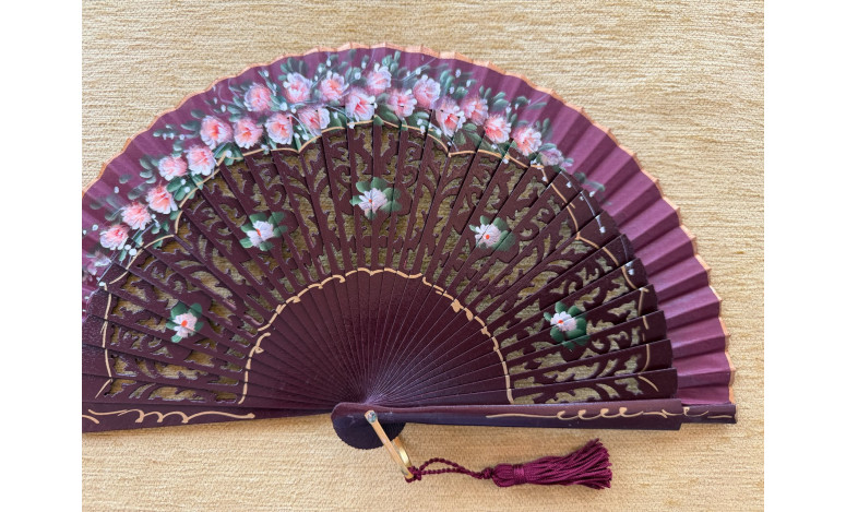 Abanico bolso flores calado
