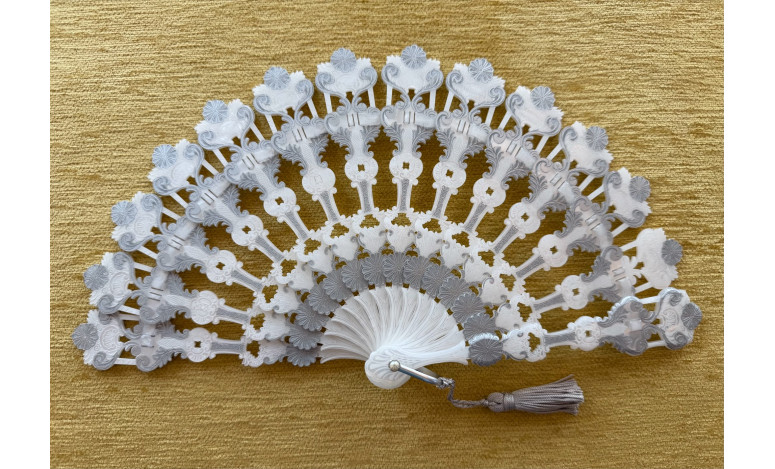 Abanico baraja nacarina