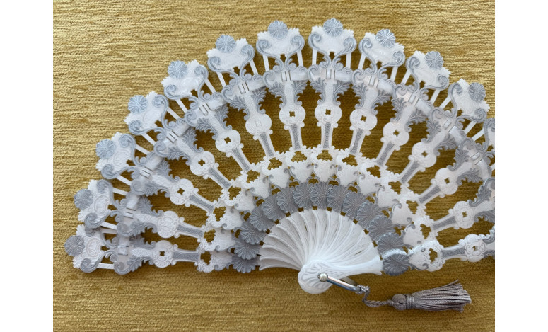 Abanico baraja nacarina