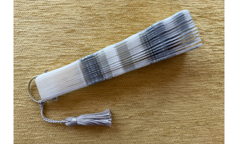 Abanico baraja nacarina