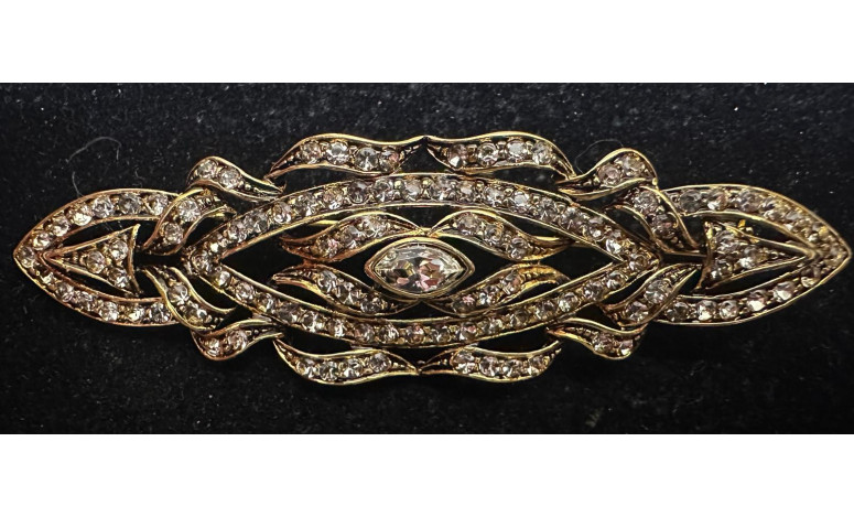Broche plata mantilla