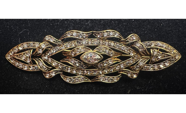 Broche plata mantilla