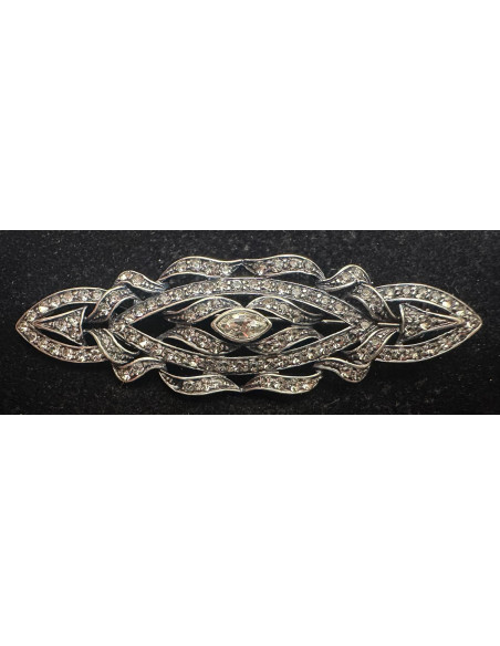 Broche plata mantilla