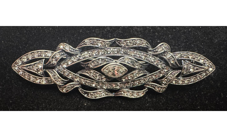 Broche plata mantilla