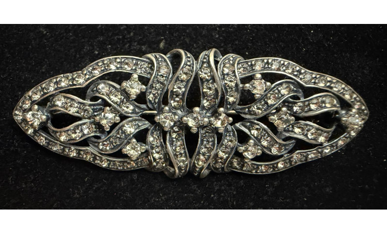 Broche mantilla plata