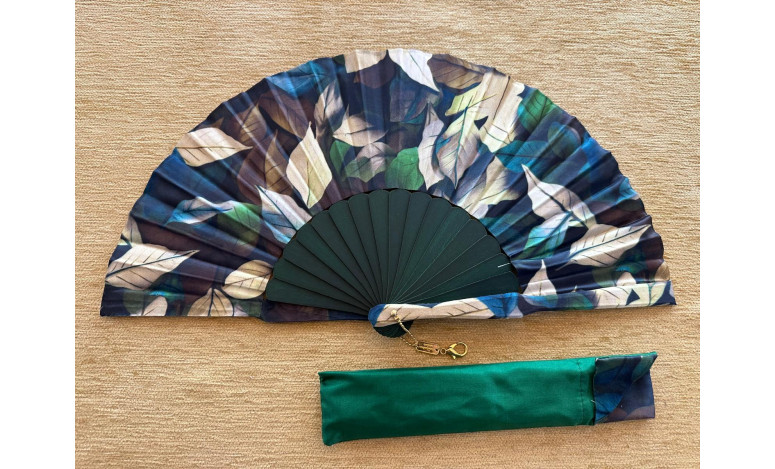 Abanico batik flores