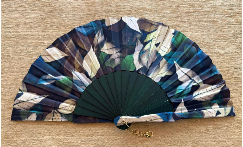 Abanico batik flores