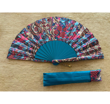 Abanico batik flores