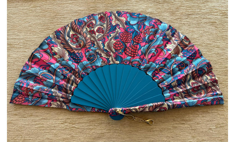 Abanico batik flores