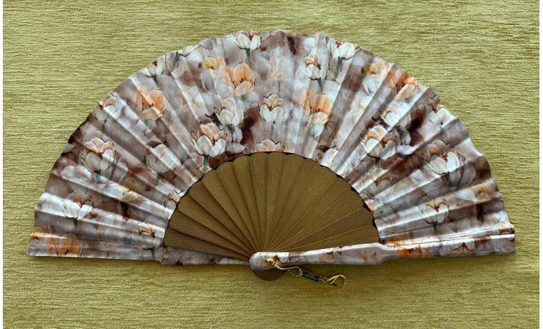 Abanico batik flores