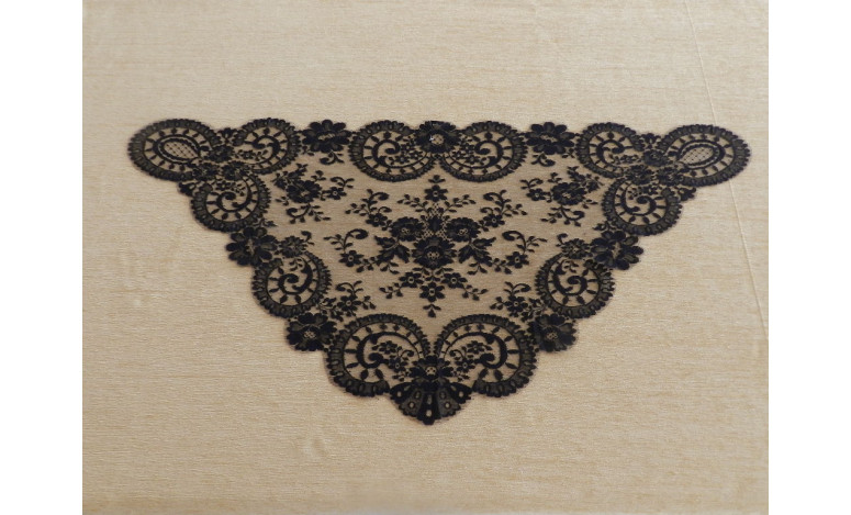 Mantilla triangular 60*120