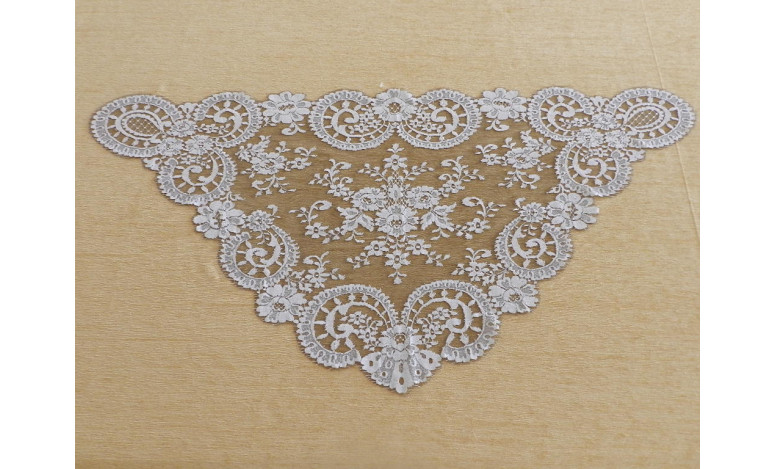 Mantilla triangular 60*120