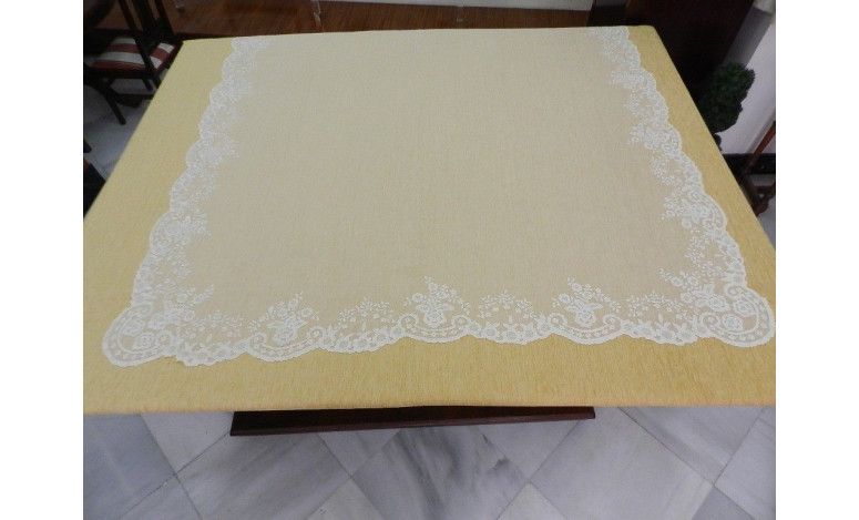Manto de novia bordado a mano en seda 180*300